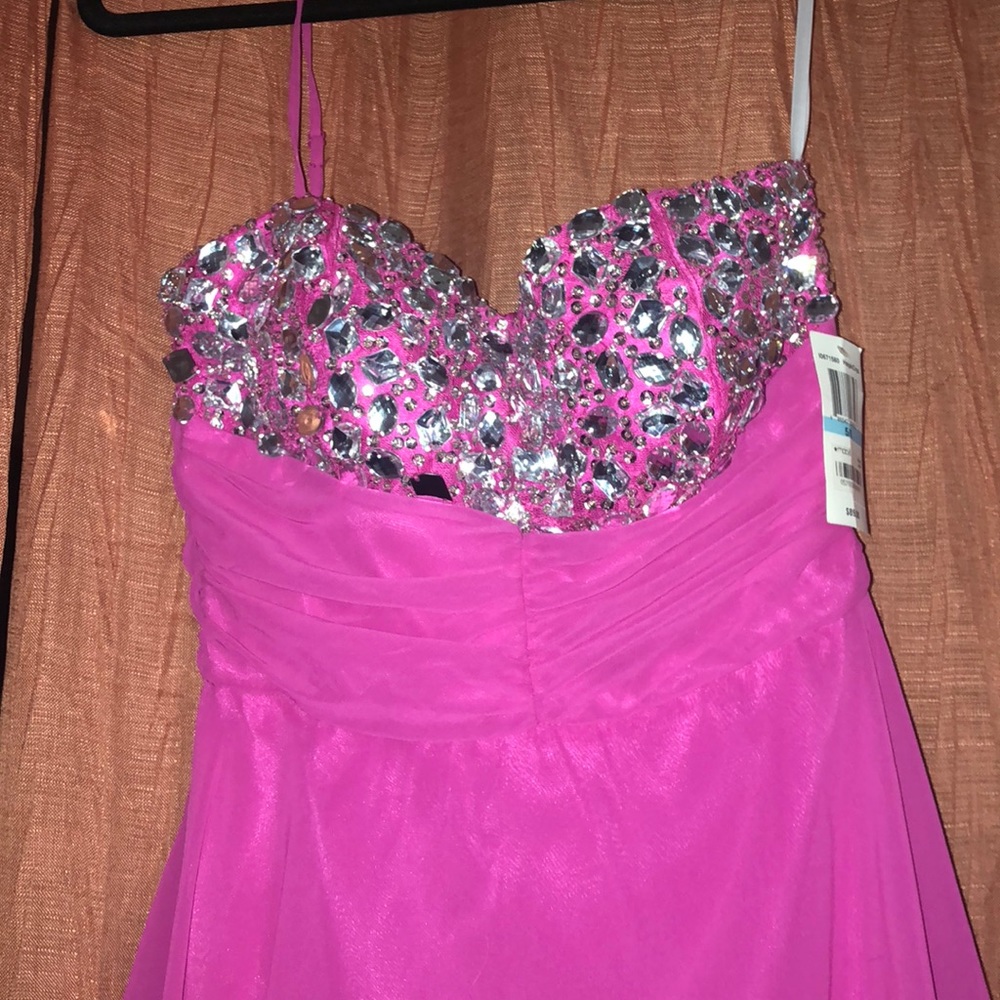 Prom Dress - Picture 2 of 5
